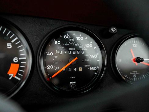 Used 1989 Porsche 911 Carrera RWD image 70