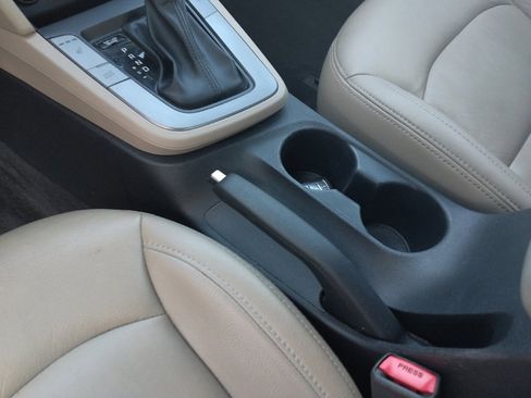 Used 2019 Hyundai Elantra Value Edition image 26