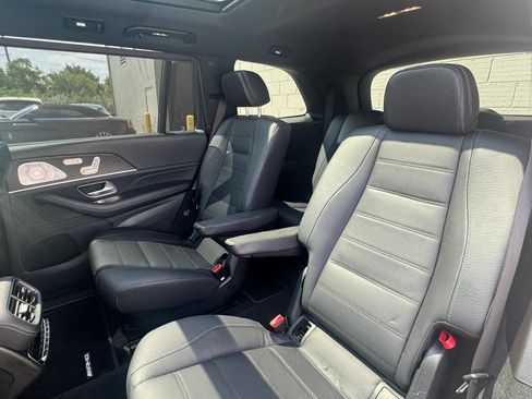 Used 2023 Mercedes-Benz GLS 580 4MATIC image 22