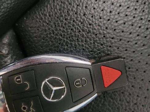 Used 2017 Mercedes-Benz GLC 300 4MATIC image 59