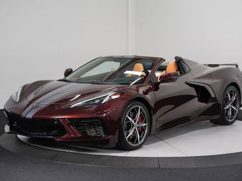 Used 2023 Chevrolet Corvette Stingray Premium Conv w/ Z51 Performance Package RWD image 6