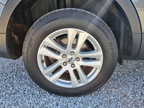 Used 2018 Ford Explorer XLT w/ Equipment Group 202A AWD/4WD image 79