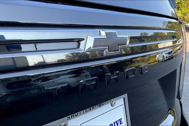 Used 2022 Chevrolet Tahoe Z71 w/ Luxury Package AWD/4WD image 26