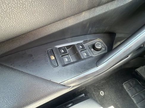 Used 2024 Volkswagen Jetta SE FWD image 19