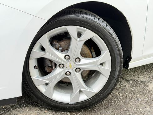 Used 2017 Chevrolet Cruze Premier image 71