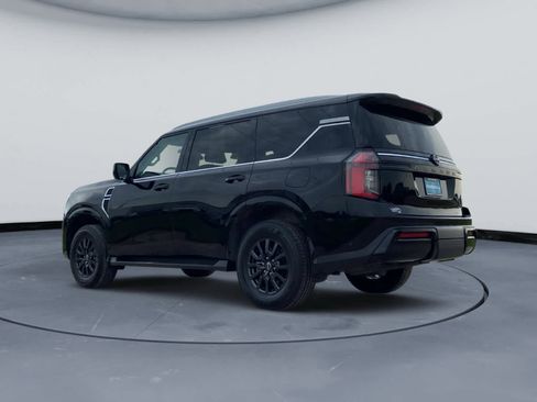 Used 2025 Nissan Armada SV AWD/4WD image 4