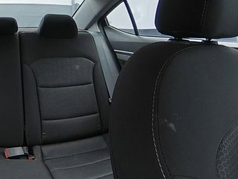 Used 2017 Hyundai Elantra Value Edition FWD image 22