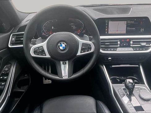 Used 2020 BMW 330i Sedan w/ M Sport Package RWD image 5