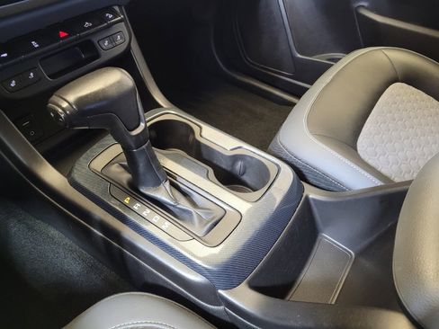 Used 2016 Chevrolet Colorado Z71 AWD/4WD image 26