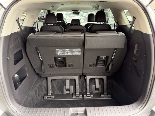 Used 2026 Kia Carnival LXS FWD image 18