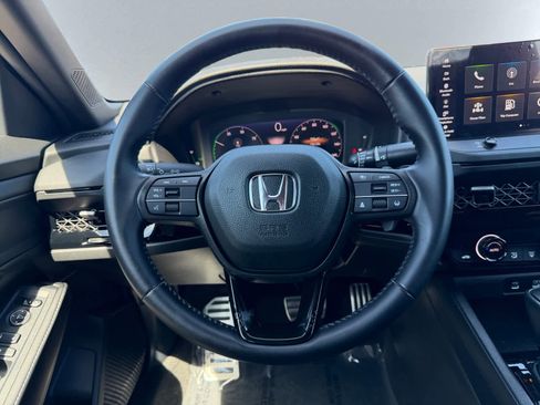Used 2023 Honda Accord Sport image 17