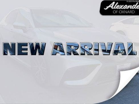 Used 2024 Toyota Camry SE FWD image 1