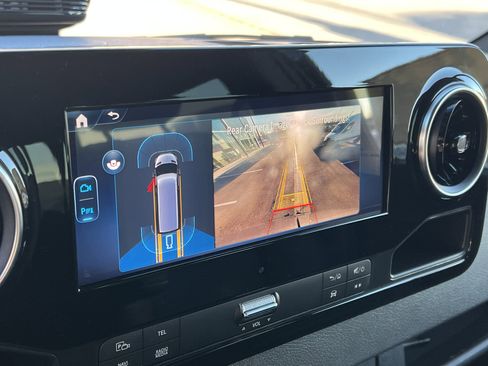 New 2025 Mercedes-Benz Sprinter 2500 image 25