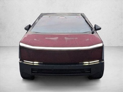 Used 2024 Tesla Cybertruck AWD Crew Cab image 2