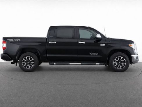 Used 2016 Toyota Tundra SR5 w/ SR5 Upgrade Package AWD/4WD image 8