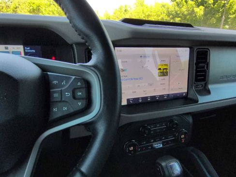 Used 2024 Ford Bronco Wildtrak AWD/4WD image 28