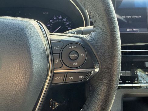Used 2021 Toyota Avalon XLE FWD image 19