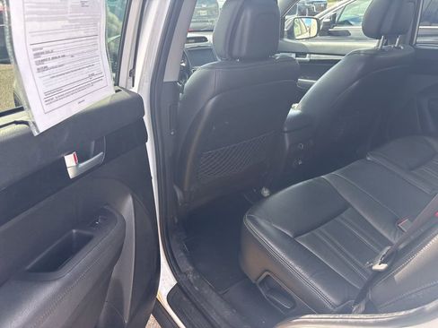 Used 2015 Kia Sorento EX w/ EX V6 Touring Package image 9