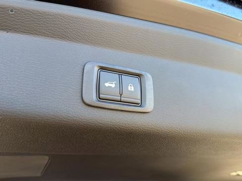 New 2026 Mitsubishi Outlander SE image 10