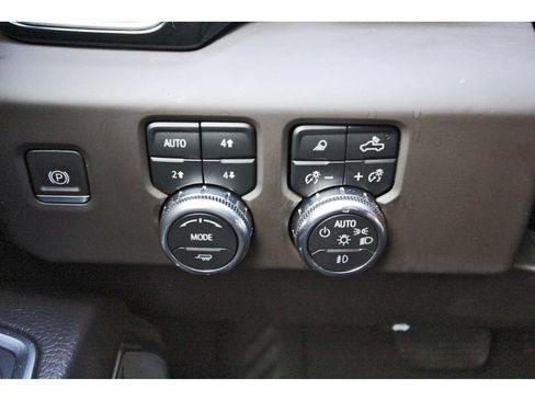 Used 2023 GMC Sierra 1500 Denali w/ Denali Reserve Package AWD/4WD image 18