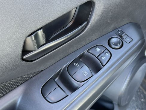 New 2025 Nissan Kicks Play S image 24