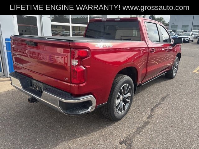 Used 2022 Chevrolet Silverado 1500 LT w/ Leather Package AWD/4WD image 7