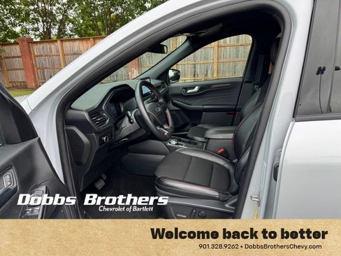 Used 2025 Ford Escape ST-Line FWD image 8