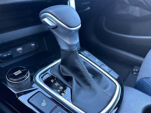 Certified 2025 Kia Seltos S image 23