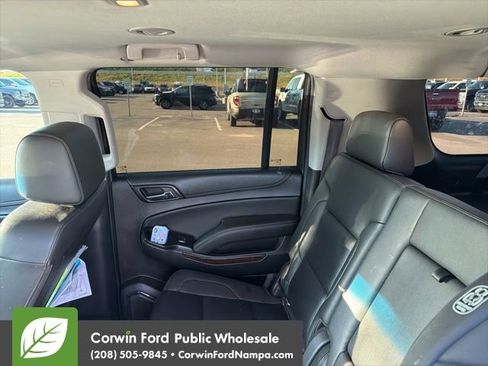 Used 2017 Chevrolet Suburban LT w/ Luxury Package image 10