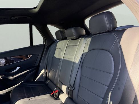 Used 2020 Mercedes-Benz GLC 300 4MATIC image 38