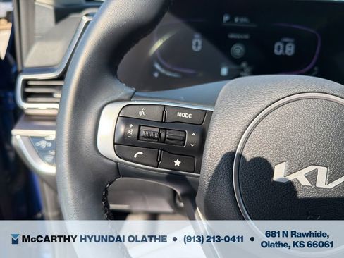 Used 2025 Kia Sportage EX w/ Premium Package FWD image 29