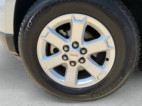 Used 2013 GMC Acadia SLE FWD image 24