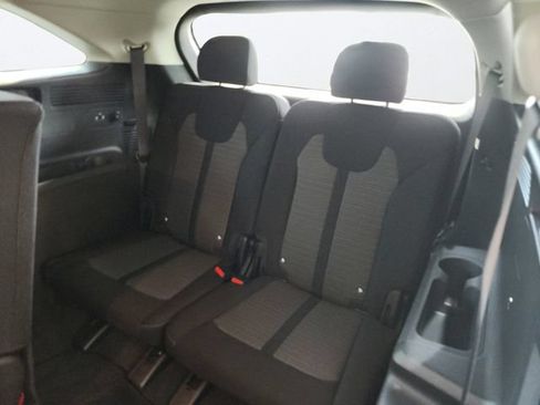 Certified 2025 Kia Sorento LX FWD image 20