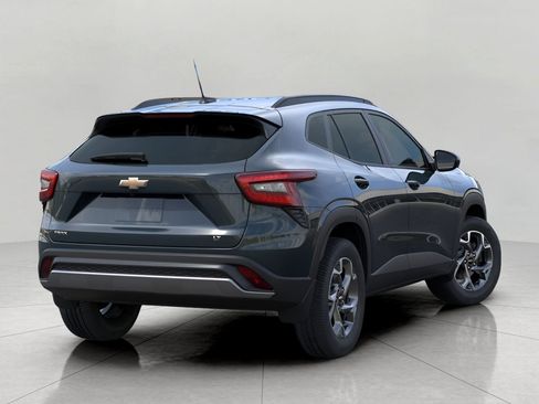 New 2026 Chevrolet Trax LT w/ Driver Confidence Package FWD image 4