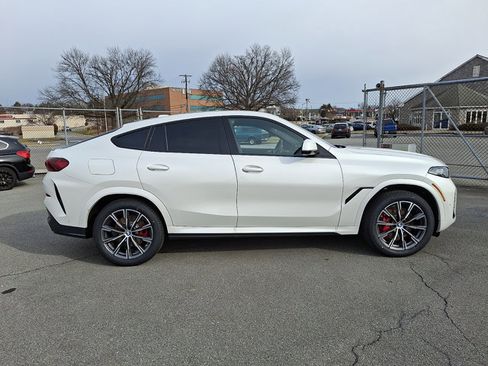 New 2026 BMW X6 xDrive40i image 8