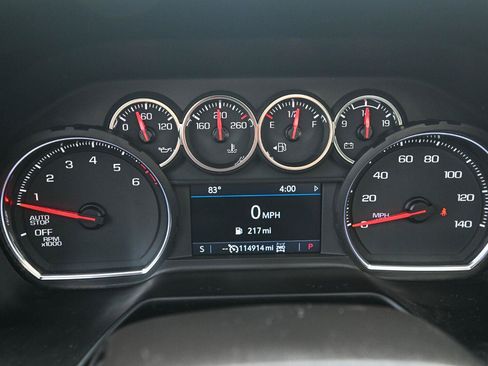 Used 2021 Chevrolet Suburban Z71 w/ Z71 Signature Package AWD/4WD image 42