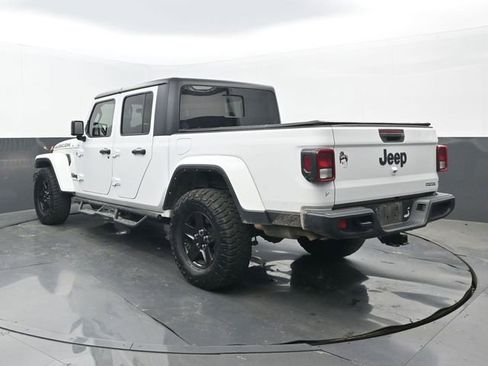 Used 2021 Jeep Gladiator Sport image 3