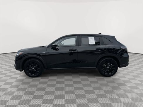 Certified 2025 Honda HR-V Sport image 3