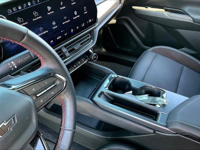 Certified 2024 Chevrolet Equinox EV RS FWD image 20