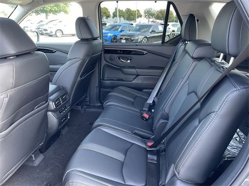 New 2025 Honda Pilot Touring image 26