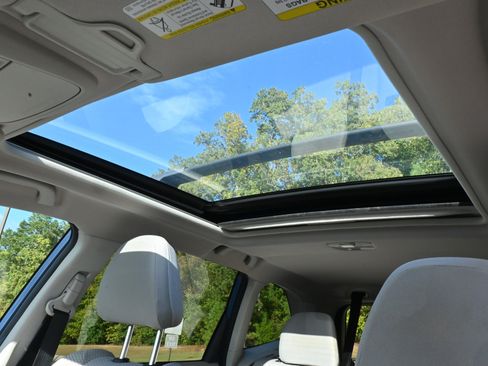 Used 2020 Subaru Forester Premium image 15