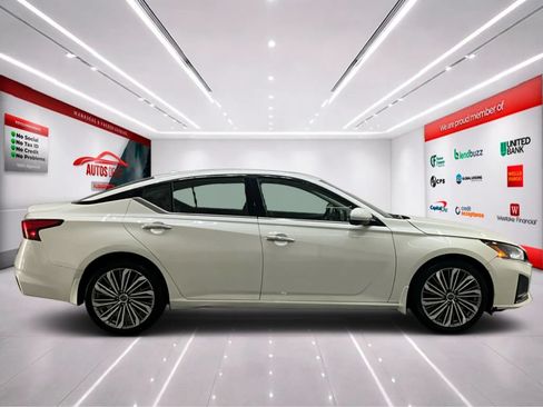 Used 2023 Nissan Altima 2.5 SL AWD/4WD image 8