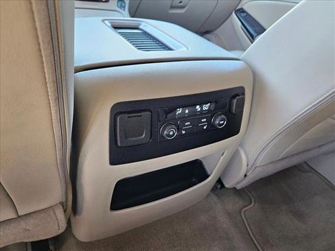 Used 2018 GMC Yukon Denali AWD/4WD image 18