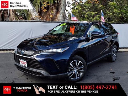 Certified 2021 Toyota Venza LE w/ Carpet Mat Package (TMS) image 1