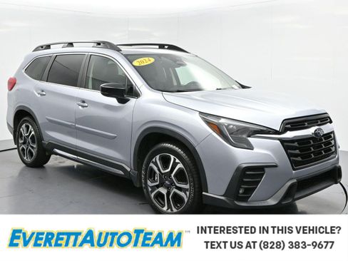 Used 2024 Subaru Ascent Limited w/ Technology Package AWD/4WD image 1