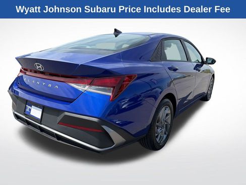 Used 2024 Hyundai Elantra SEL FWD image 8