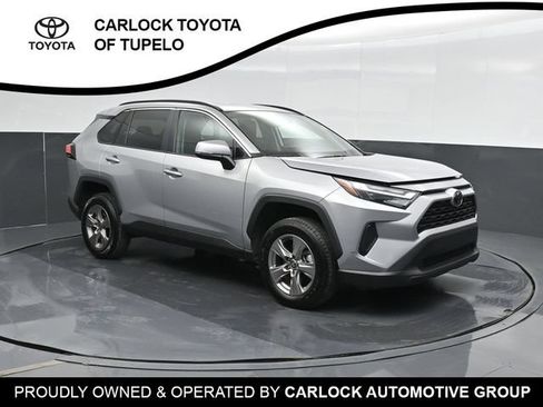 Used 2025 Toyota RAV4 XLE FWD image 6