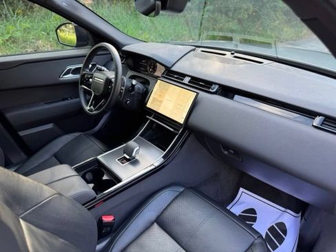 Certified 2024 Land Rover Range Rover Velar Dynamic SE AWD/4WD image 19