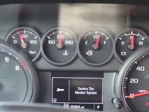 Used 2022 Chevrolet Silverado 2500 W/T image 11