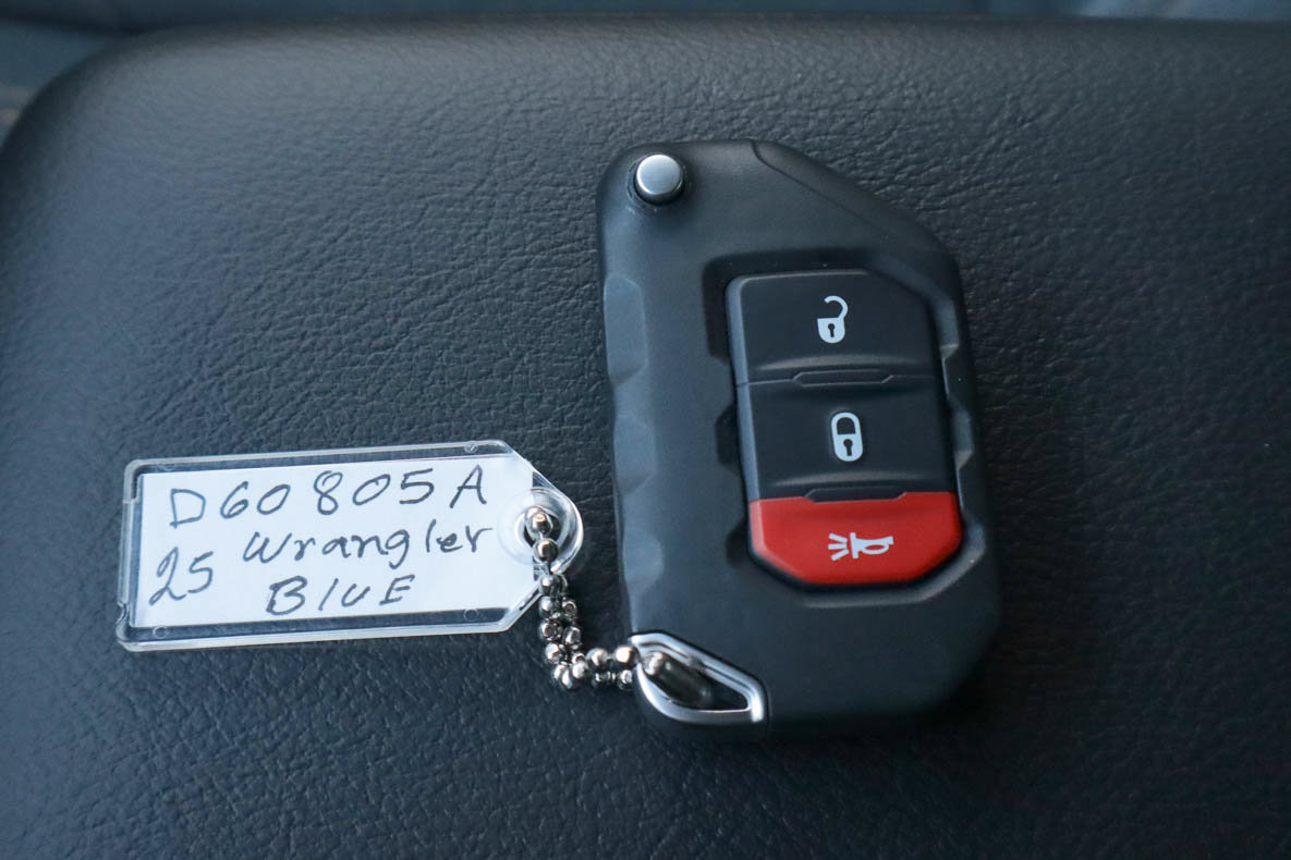 Used 2025 Jeep Wrangler Sport AWD/4WD image 29